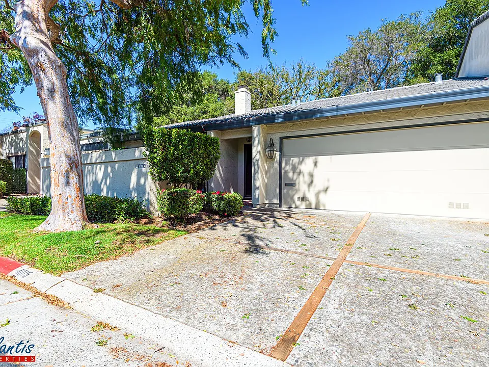4015 Villa Vis