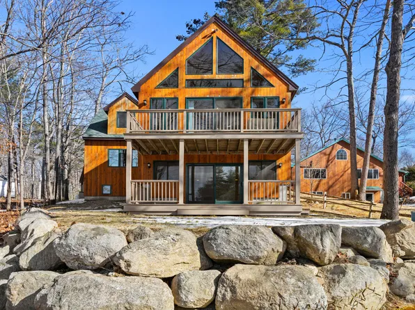 16 Island Drive, Windham, ME 04062