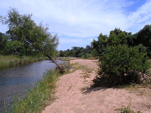 3rd image of 309 River Park Dr