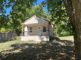 11324 E 10th St S, Independence, MO 64054