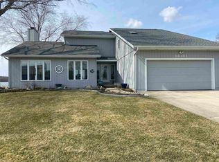 51031 Beach Dr, Elkhart, IN 46514