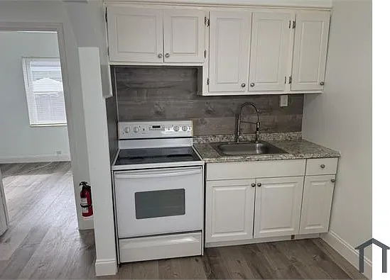 1020 N 19th Ave — Photo 13