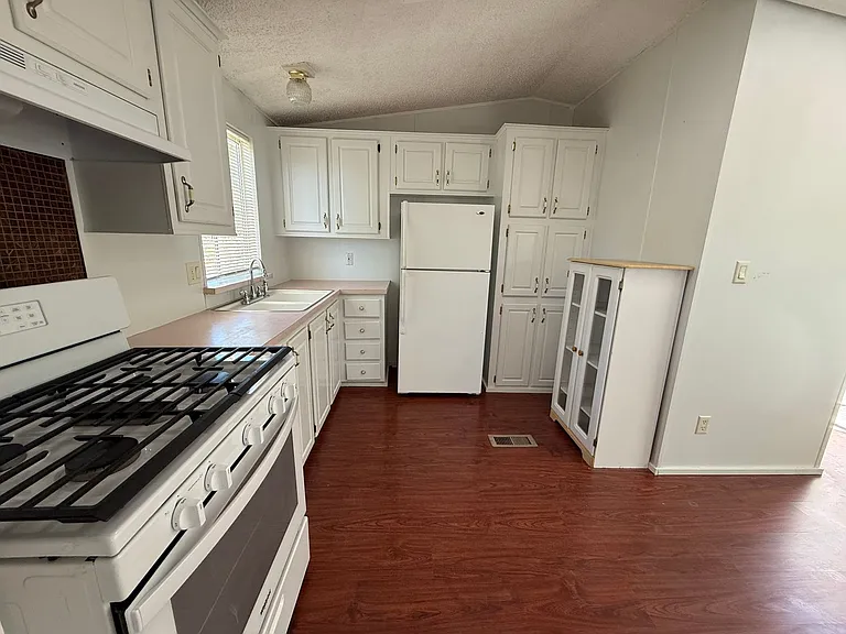 3768 E Western Dr — Photo 5