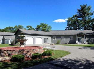 1622 E 88th St, Newaygo, MI 49337