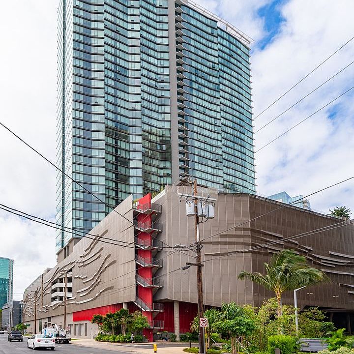 1st image of 1001 Queen St #2112