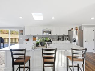 7630 N Highway Vv, Columbia, MO 65202