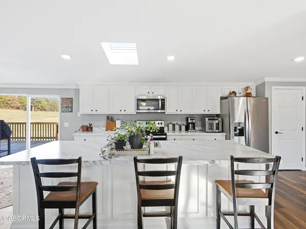 7630 N Highway Vv, Columbia, MO 65202