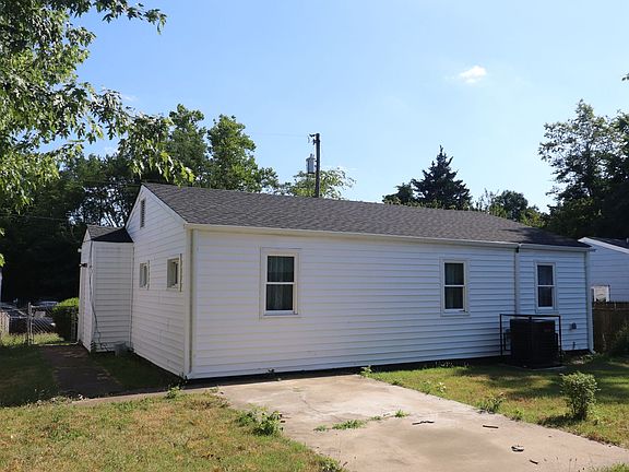2nd image of 2410 N 28th St