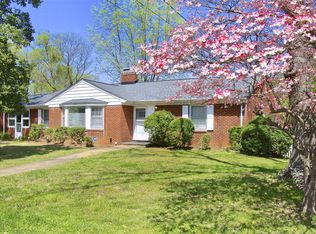 3833 Darlington Rd SW, Roanoke, VA 24018