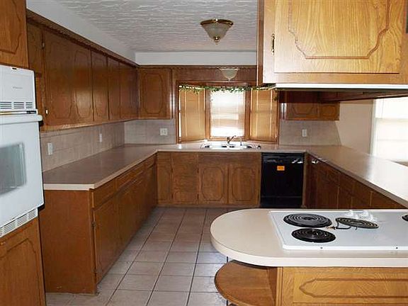5th image of 1615 NW 26th St