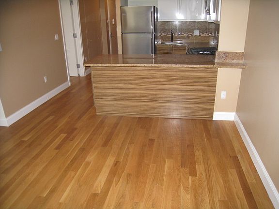 2nd image of 3003 Newtown Ave APT 5