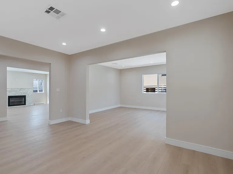 1206 Tamarind Ave — Photo 12