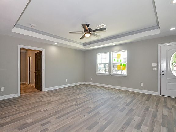 3rd image of 1053 Dolly Wright St