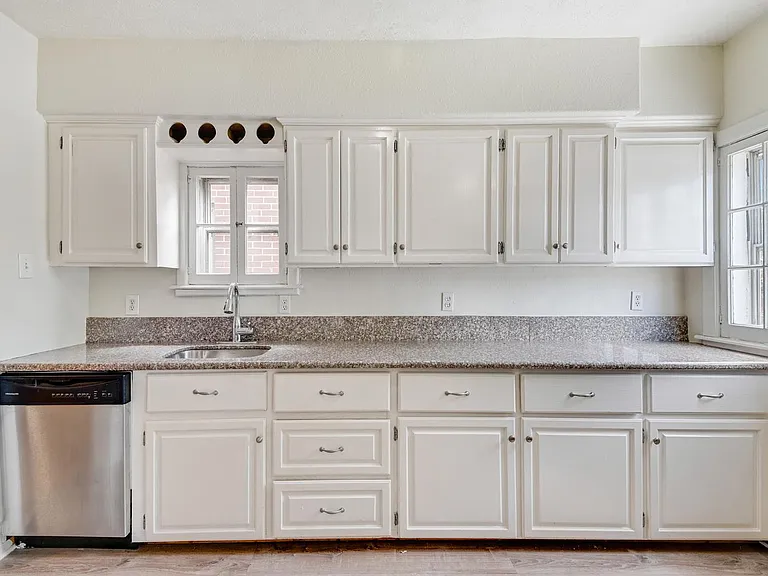 upper kitchen