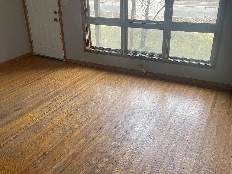 1172 Maryland Ave E #1 — Photo 4