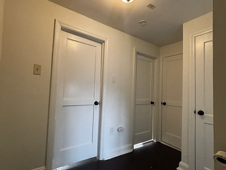 400 S Church St — Photo 12