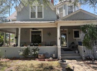 905 Pine St, La Crosse, KS 67548