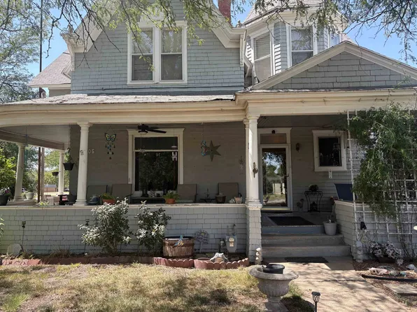905 Pine St, La Crosse, KS 67548