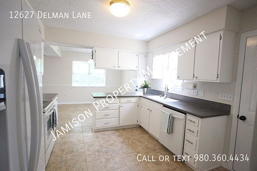 4th image of 12627 Delman Ln