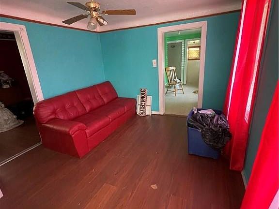 5th image of 3267 W 56th St