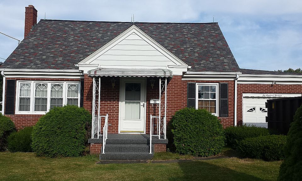 Front view from Bayberry Roa