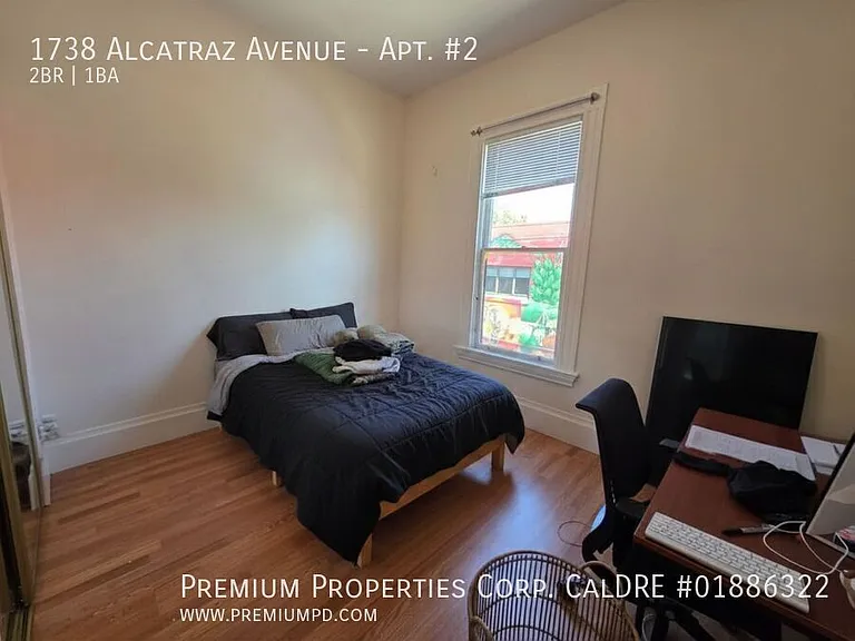 1738 Alcatraz Ave #2 — Photo 20