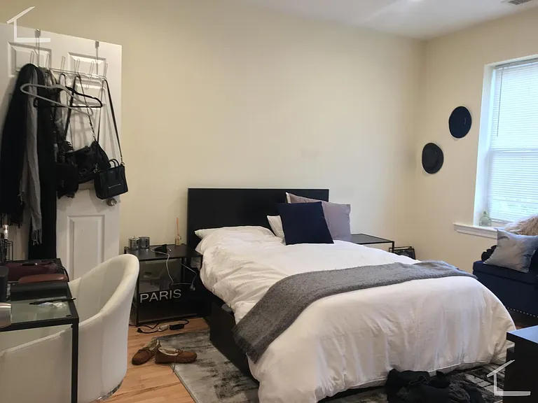 94 Pleasant St #4 — Photo 18