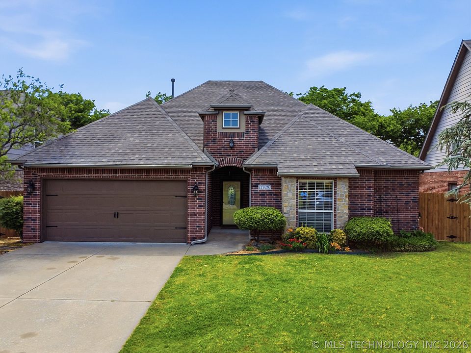 1st image of 2828 N Juniper Pl