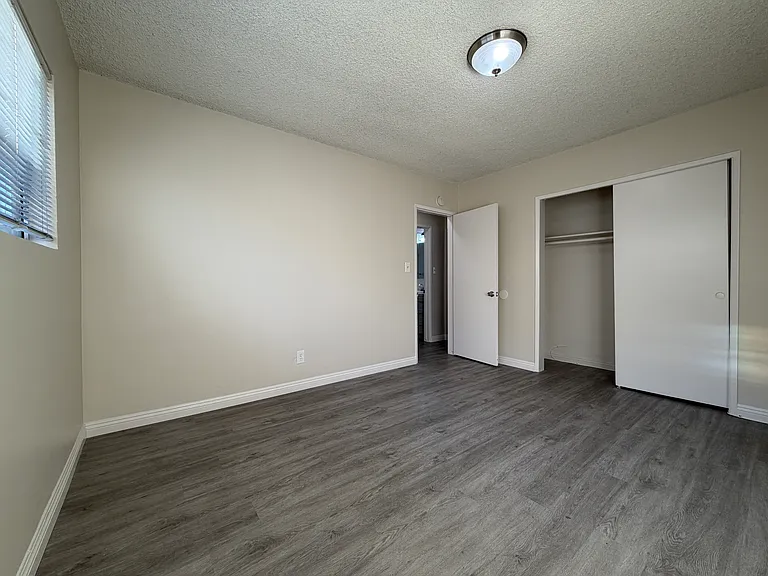 1104 S Marengo Ave #B — Photo 13