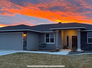 1524 Steele Ct, Pasco, WA 99301