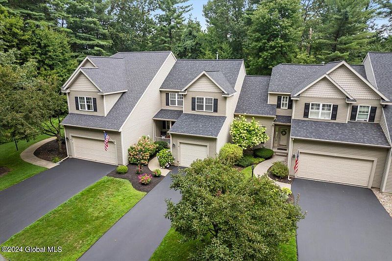 5th image of 13 Connemara Court