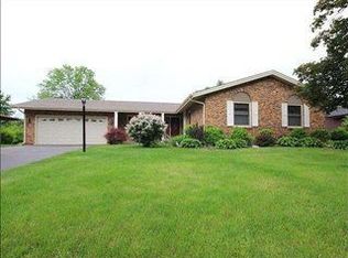 4921 Fenwick Close, Rockford, IL 61114