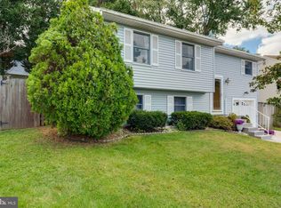7539 Knoll Acres Rd, Hanover, MD 21076