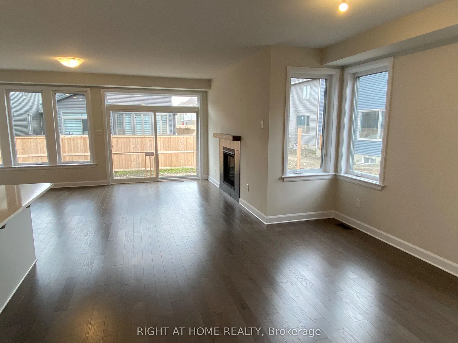 4 bed, $3,300 — Photo 3