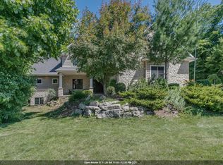 1387 Radcliff Rd, Neenah, WI 54956