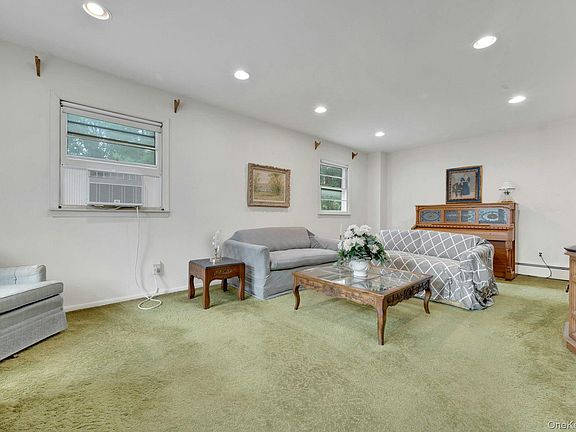 5th image of 34 Dogwood Drive