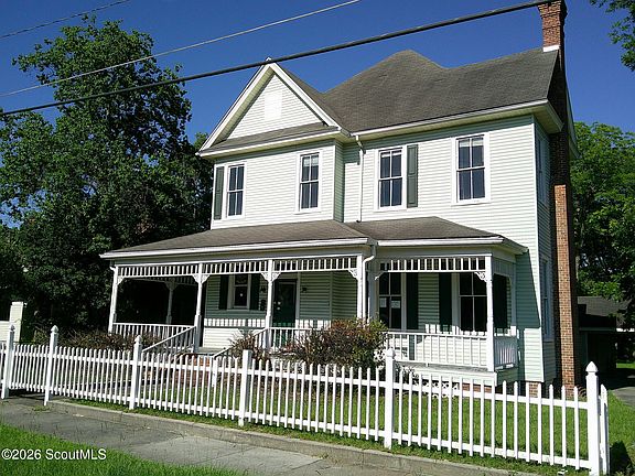 2nd image of 405 Gilmore St