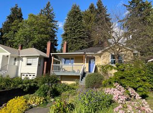 10542 Interlake Ave N, Seattle, WA 98133
