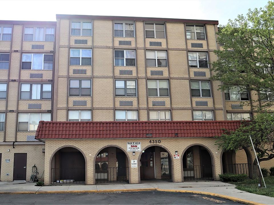 1st image of 4350 W Ford City Dr APT B1104