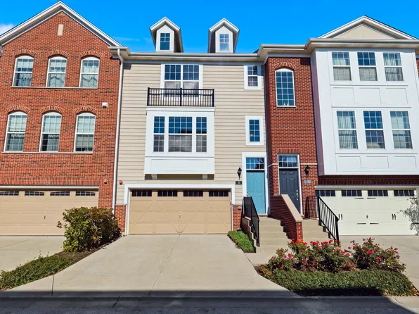 21 Jasmine Ct, Schaumburg, IL 60194