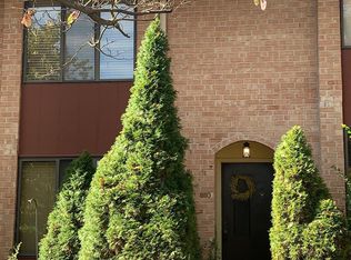 810 Stonybrook Dr #810, Norristown, PA 19403