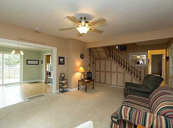 2nd image of 1005 Timberlane Dr