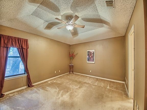 4th image of 1770 Broadmoor Dr