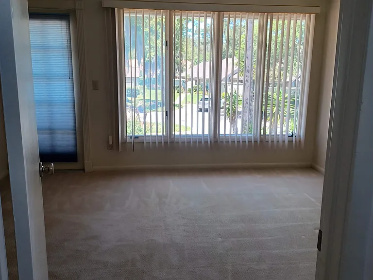 20 Players Club Villas Rd — Photo 22