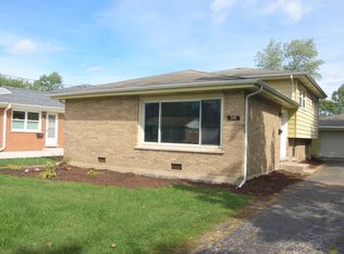 705 S Riverside Dr, Villa Park, IL 60181