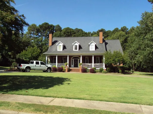 110 Ivy Hall Ln, Greenwood, SC 29649