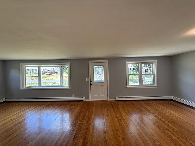 8 Starr Ln — Photo 32