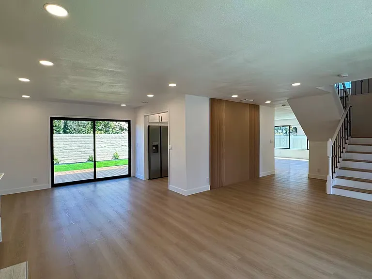 17502 Luther Ave — Photo 4