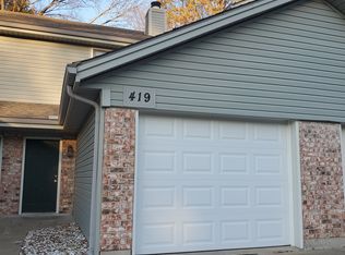 419 NE Churchill St, Lees Summit, MO 64086