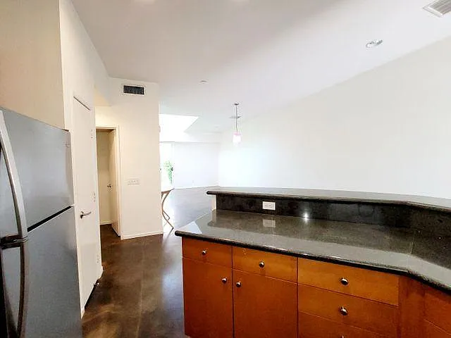 2 bed, 1306 sqft, $2,950 — Photo 4
